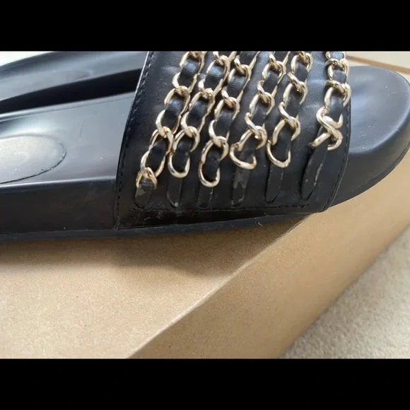 NOT CHANEL! But adorable fun slippers for the summer - Picture 4 of 5